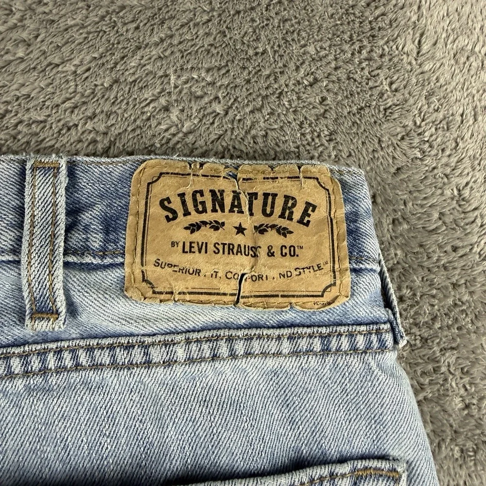Signature Levi Strauss Regular Fit Jeans Mens 40x30 Blue Light Wash Denim‎